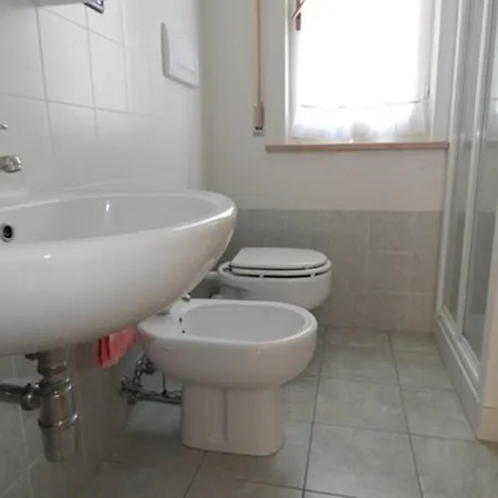 M017 - Marcelli, Trilocale Con Terrazzo A 150 Metri Dal Mare Marcelli